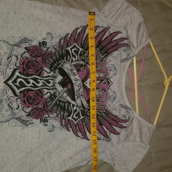 Sinful love and pride tee - Picture 2 of 4